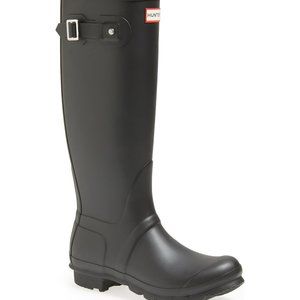 Tall matte black Hunter boots size 9